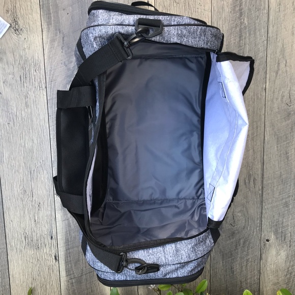 Adidas Bag Defender 3 Medium Duffel Grey AUTHENTIC - Picture 8 of 8